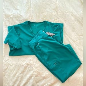 Figs Green Scrubs Set